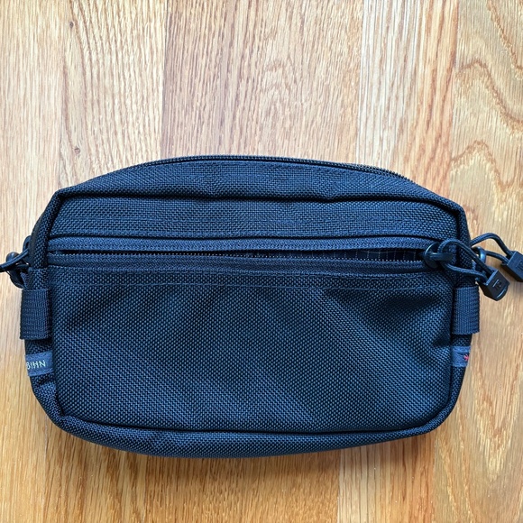 Tom Bihn black 1050d ballistic/steel side effect EUC - Picture 1 of 6